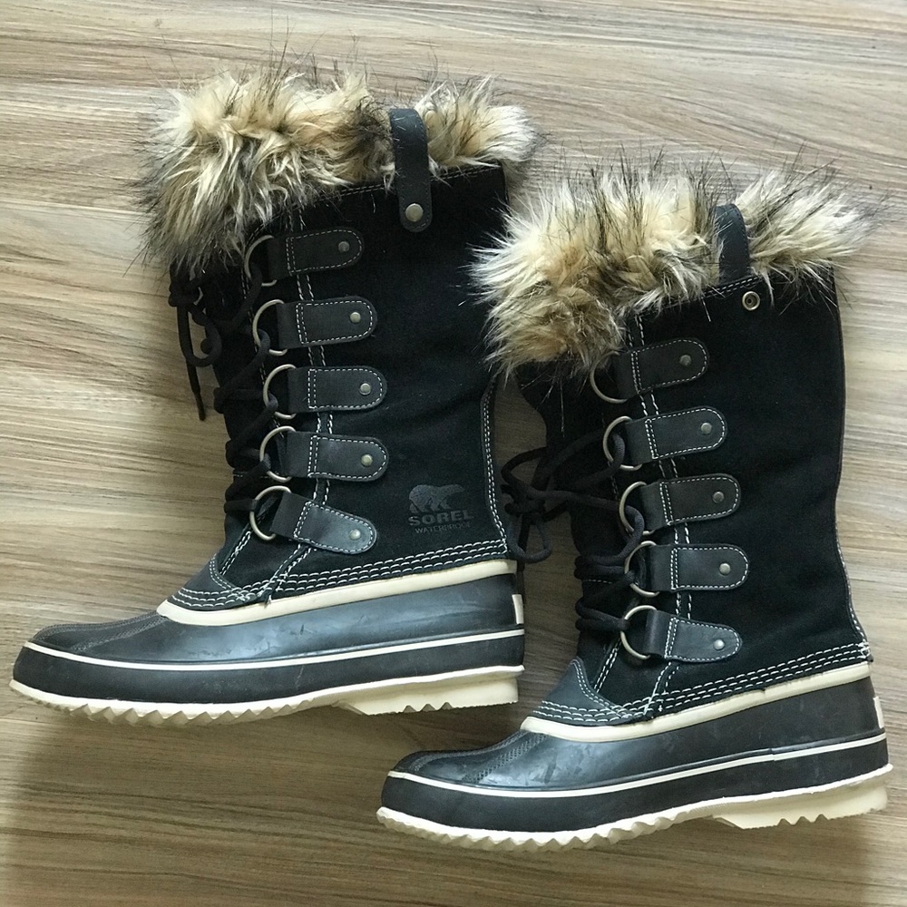 Sorel waterproof winter boots (Joan of Arctic)